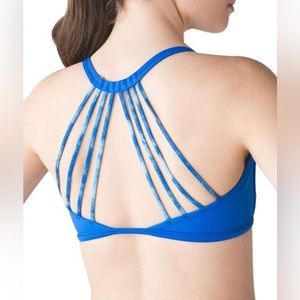 Lululemon Lighten Up Bra. Blue. Size 6.